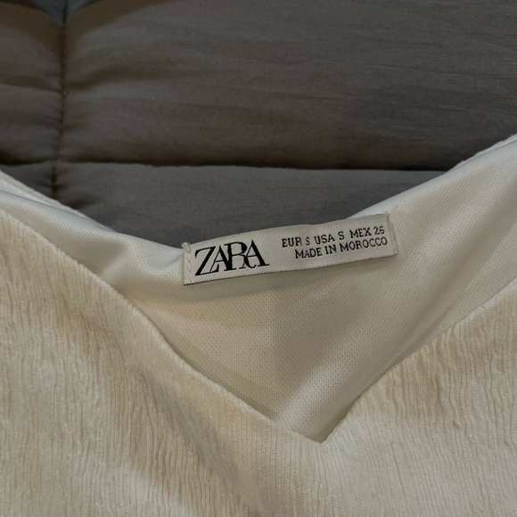 Worn once ZARA crop top - Picture 3 of 3